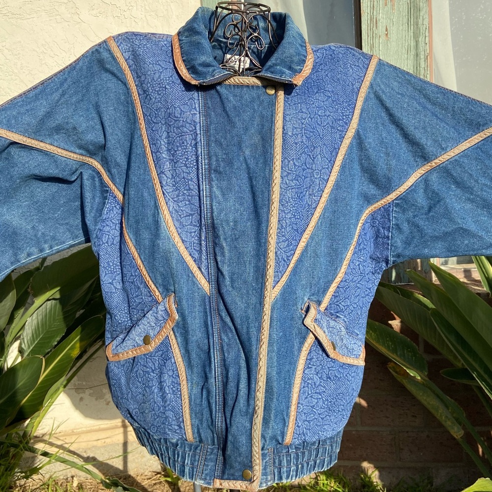 Vintage 80s Sz XL Womens Jean Jacket Blue Denim Leather Trim Shoulder Pads Lavon